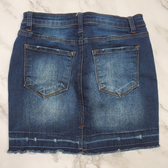 Kancan Denim Medium Wash Stretch Mini Jean Skirt Size 1/24 - Picture 3 of 10
